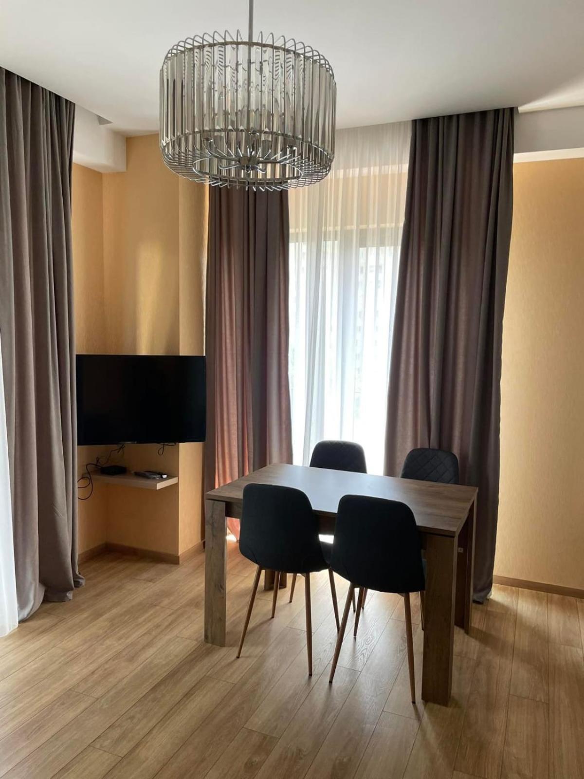 Tbilisi Hilton Apartment Екстериор снимка