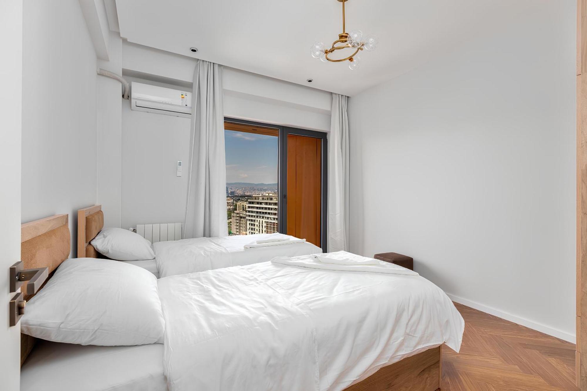 Tbilisi Hilton Apartment Екстериор снимка